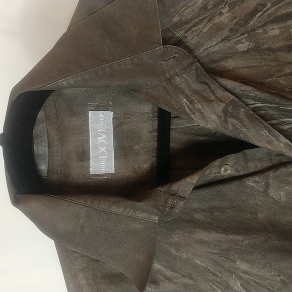 Hand finished White Dove oversized button up artisan made - Picture 8 of 8